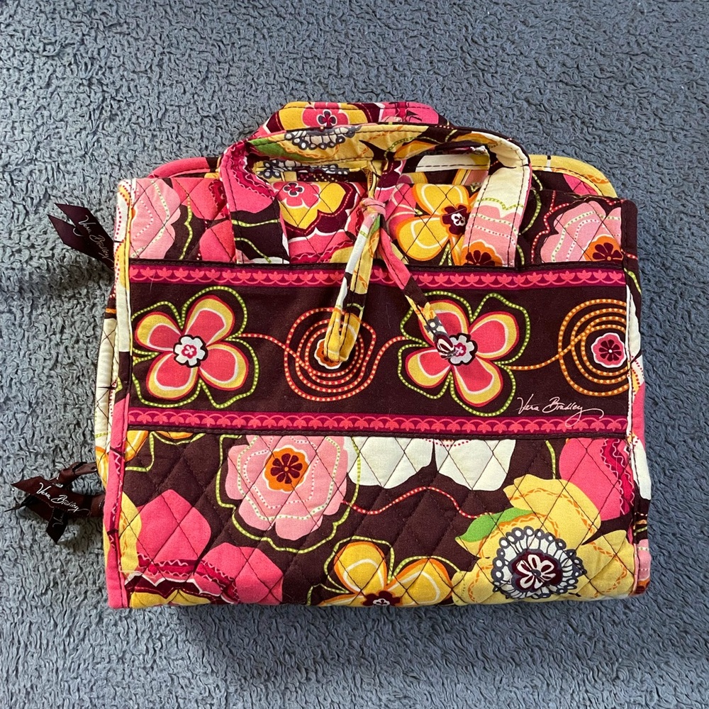 Vera Bradley Hanging Travel Organizer - RETIRED Buttercup pattern